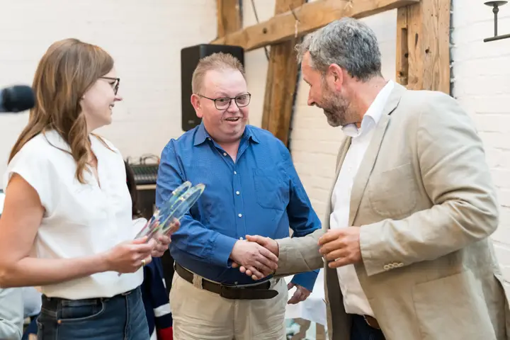 Gratulation auf der Bühne